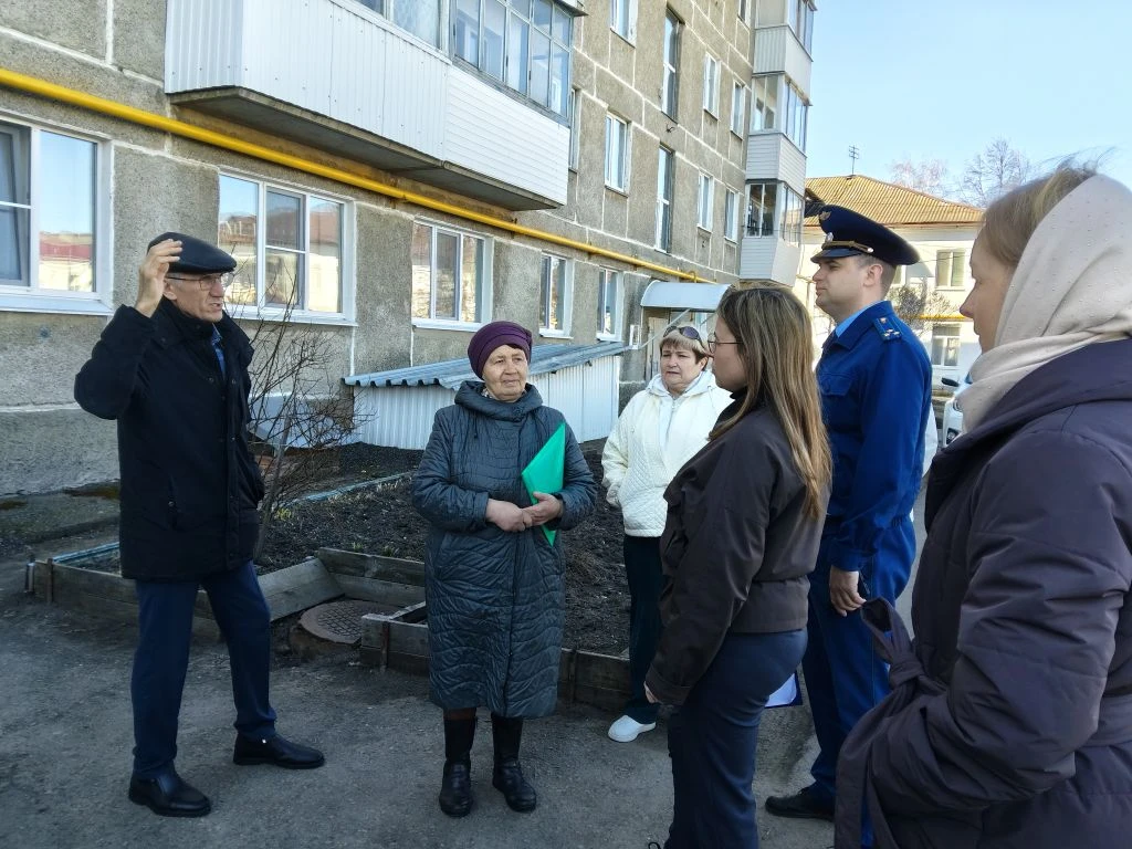 "Санитарный патруль" проверил работу управляющих компаний г. Далматово.