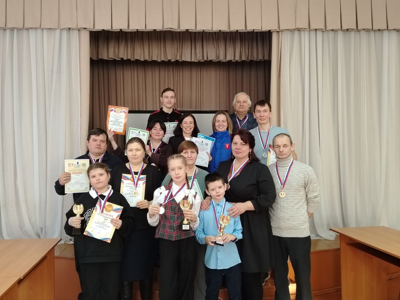 Состоялся муниципальный этап XIV областного шахматного Фестиваля "Папа + Мама + Школа + Я = Шахматная семья".